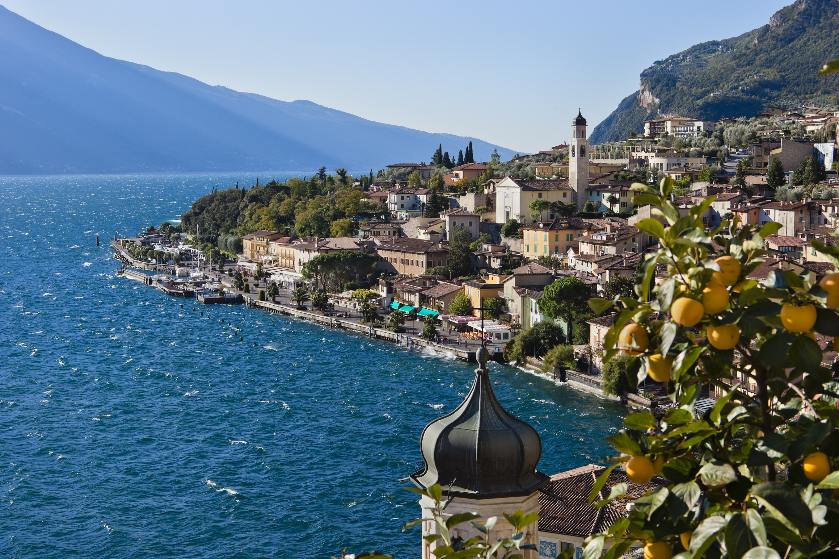 Gardasee Kaffee Und Blaues Wasser Aromatico Coffeeworld